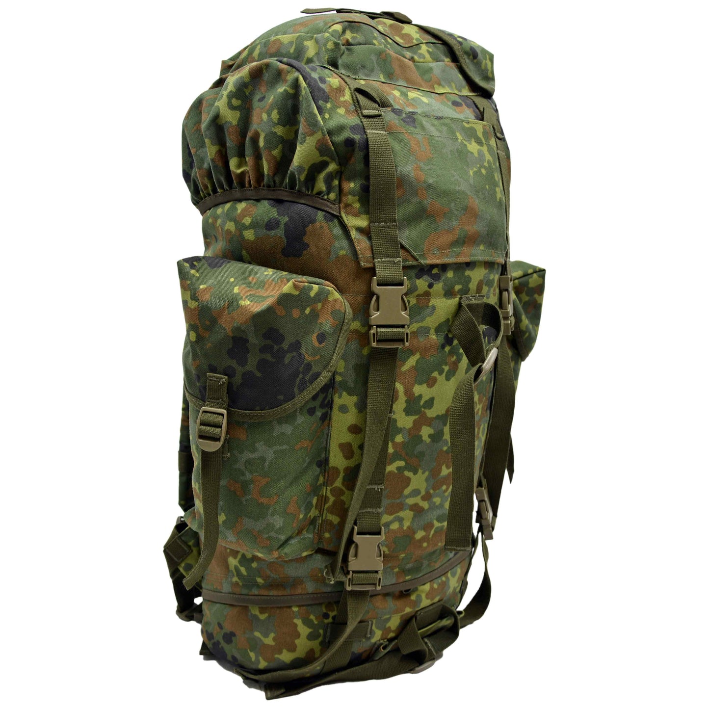 BW Kampfrucksack flecktarn neuwertig